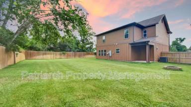 Main picture of 1301 Foster Ave