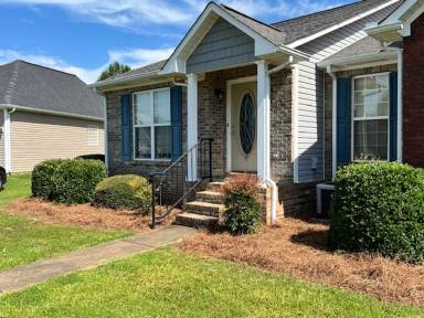 Main picture of 1480 Bailee Way SW