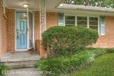 Main picture of 10923 Cinderella Ln