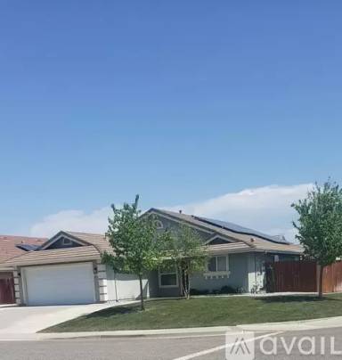 Main picture of 1645 Olivewood Dr