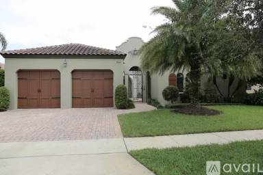 Main picture of 7415 Pointe Venezia Dr