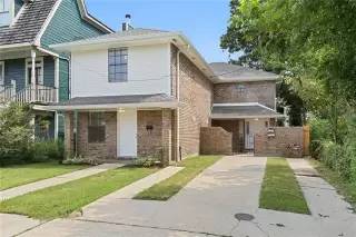 Main picture of 830 Pontalba St