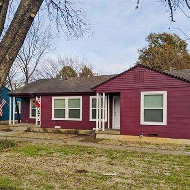 Main picture of 1113 S Davis Dr