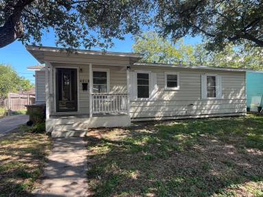 Main picture of 4018 Herndon St
