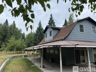 Main picture of 60 Hidden River Ln