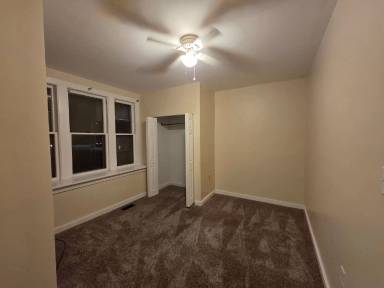 Main picture of 3623 Derry St
