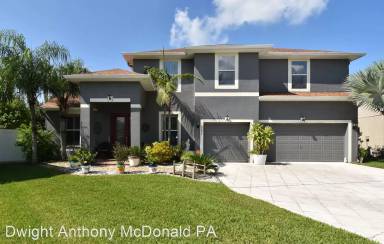 Main picture of 7802 Riverwood Oaks Dr