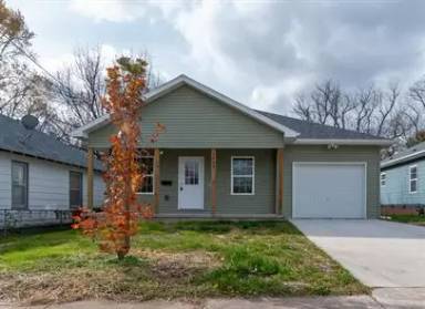 Main picture of 1447 N Hampton Ave