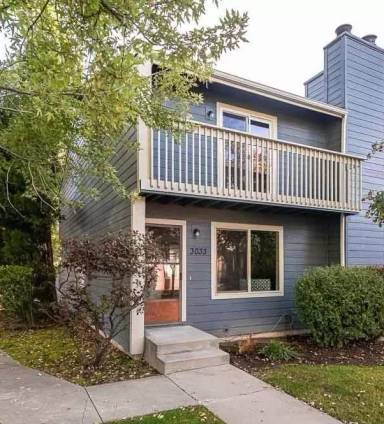 Main picture of 3033 S Cantrell Ln