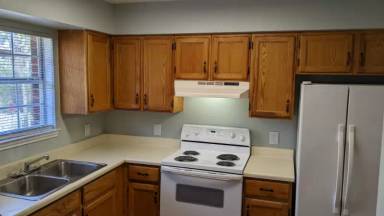 Main picture of 1820 Mercer St