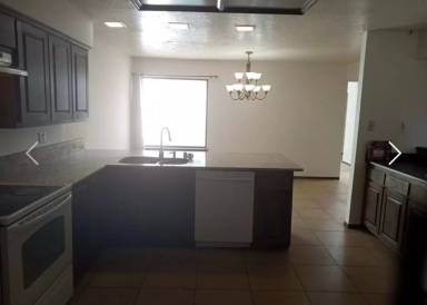 Main picture of 3112 Dallas St NE