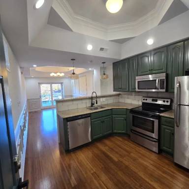 Main picture of 1811 W Master St