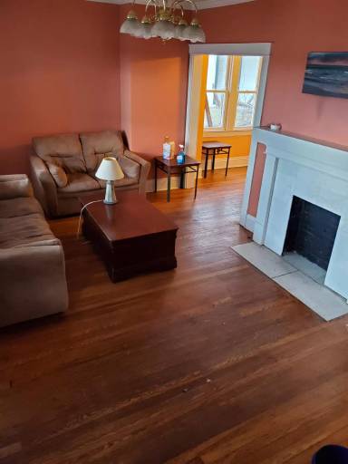Main picture of 204 Sunset Dr