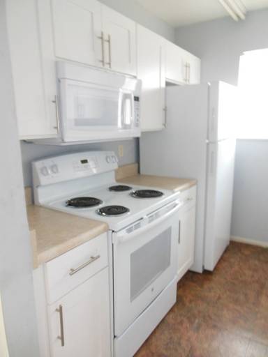 Main picture of 828 E Tiffany Dr