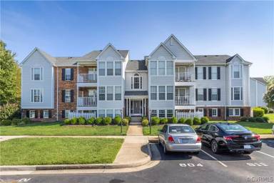 Main picture of 9387 Horse Castle Court - 804