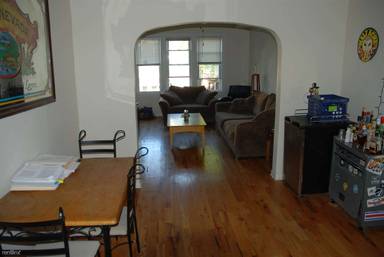 Main picture of 1824 N Mozart St