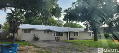 Main picture of 404 SW 10th St