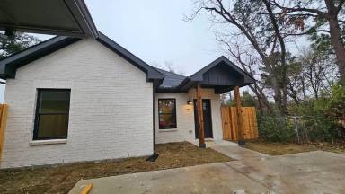 Main picture of 1700 Kendolph Dr