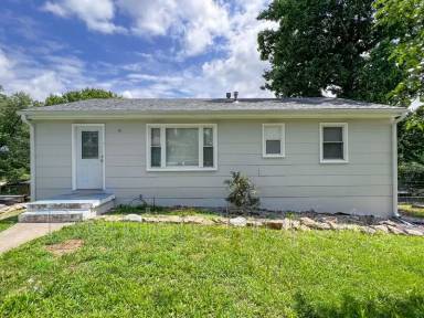 Main picture of 3437 N Poplar Ave