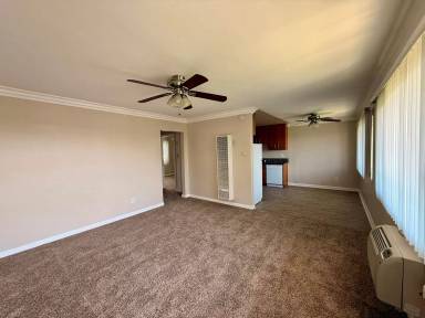 Main picture of 4837 Kansas St