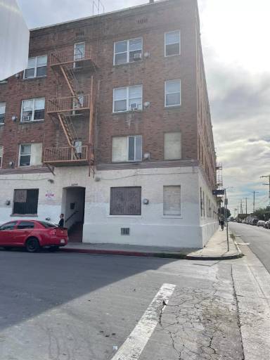 Main picture of 2268 W 14th St
