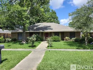 Main picture of 1533 Rue Desiree