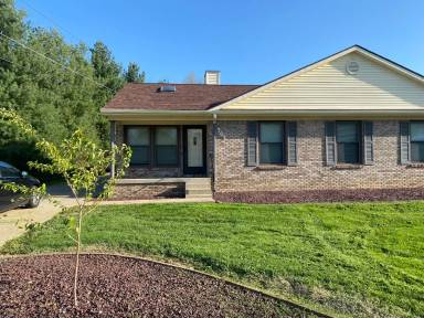 Main picture of 303 Saint John Rd