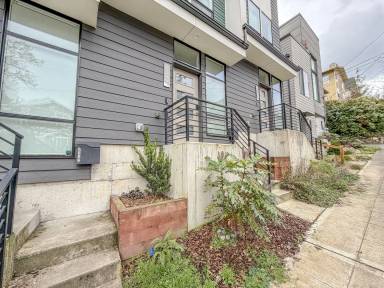 Main picture of 2329 E Denny Way