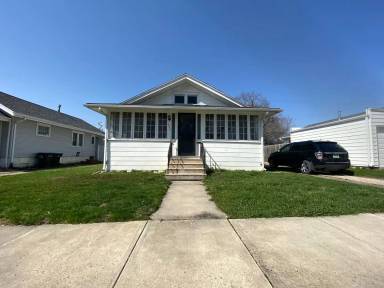 Main picture of 1646 8th Ave N