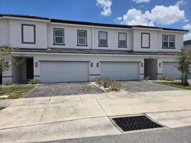 Main picture of 922 Centaury Dr
