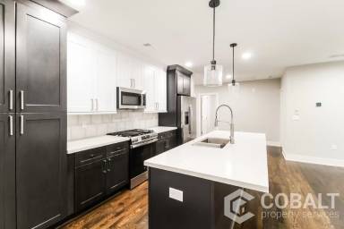 Main picture of 631 Seminole Ave NE