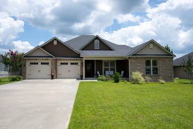 Main picture of 3924 Medieval Ct