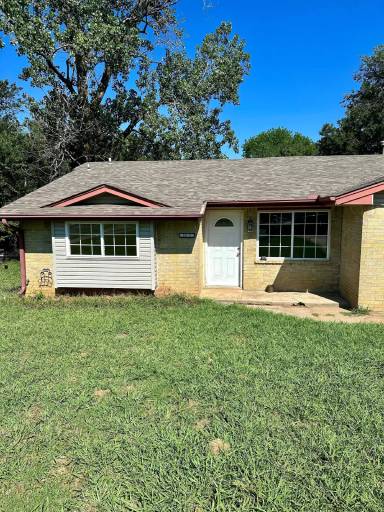 Main picture of 2312 N Tucker Ave