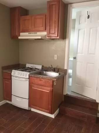Main picture of 864 Stanford Ave