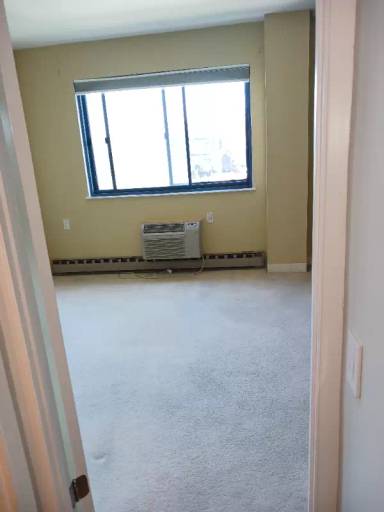 Main picture of 51 Schuyler Ave