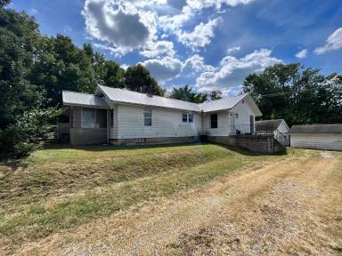 Main picture of 1416 S Lincoln St