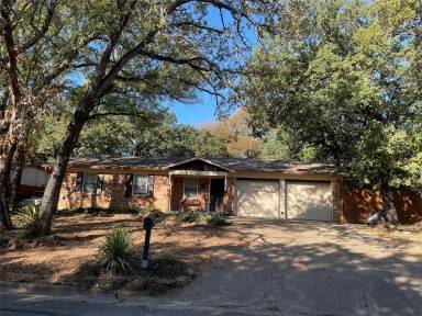 Main picture of 7025 Lowery Ln