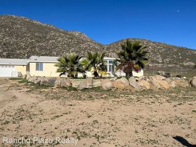 Main picture of 30590 Holcomb Rd