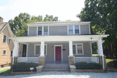Main picture of 805 W Club Blvd