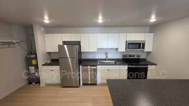 Main picture of 1221 Commonwealth Ave