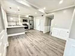 Main picture of 61 Gates St