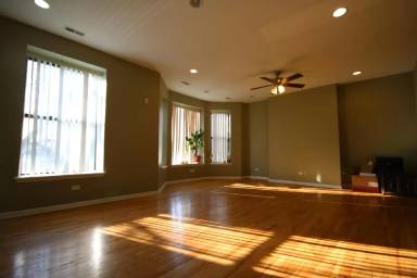 Main picture of 3242 W Douglas Blvd