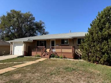 Main picture of 7565 Julian St