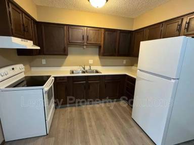 Main picture of 1011 S 3rd St