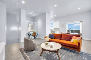 Main picture of 6831 Hinds Ave