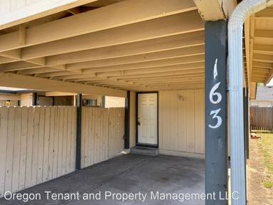 Main picture of 163 S 40th St