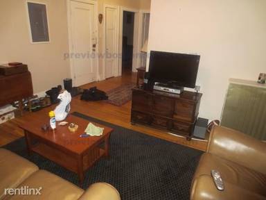 Main picture of 249 Chestnut Hill Ave