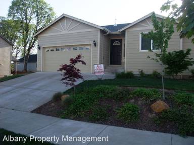 Main picture of 2663 Oak Ridge St NW