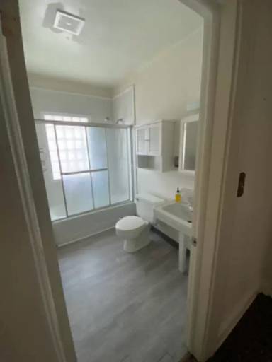 Main picture of 1524 Winton Ave