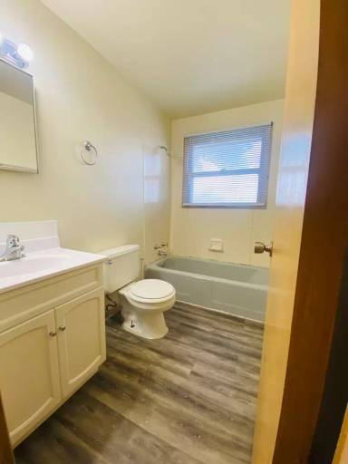 Main picture of 3929 Erie St